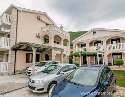 Apartmani Jančić, privatni smeštaj u mestu Baošići, Crna Gora - Naslovna fotografija